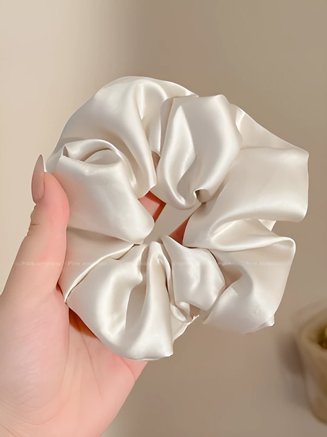 Milk white, 12 cm