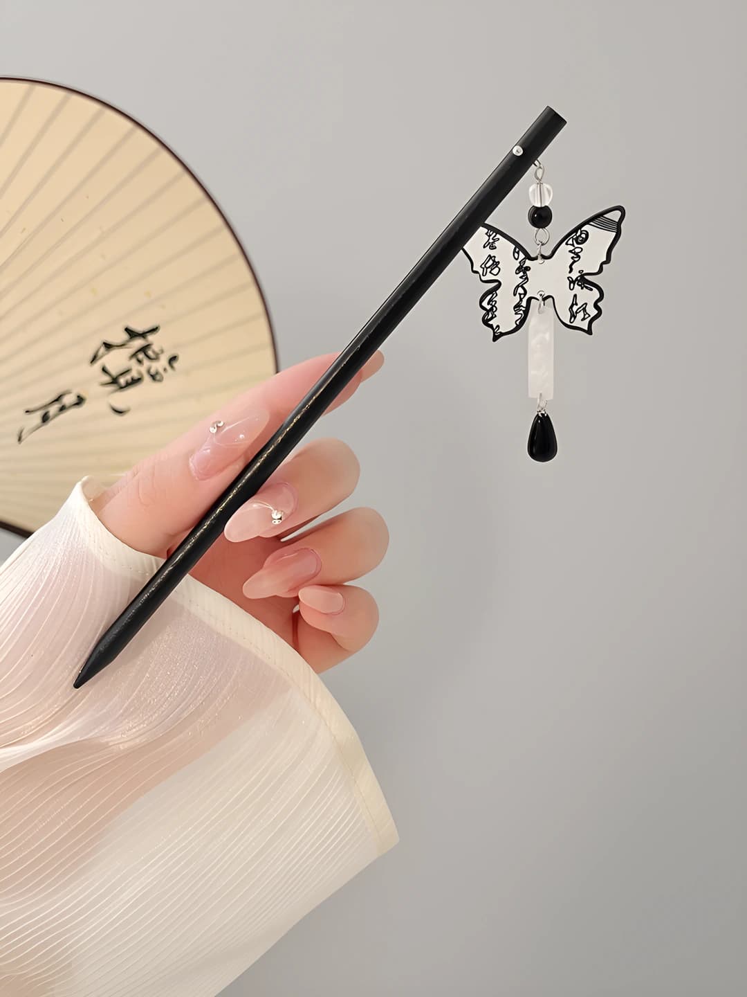 Butterfly tassel hairpin