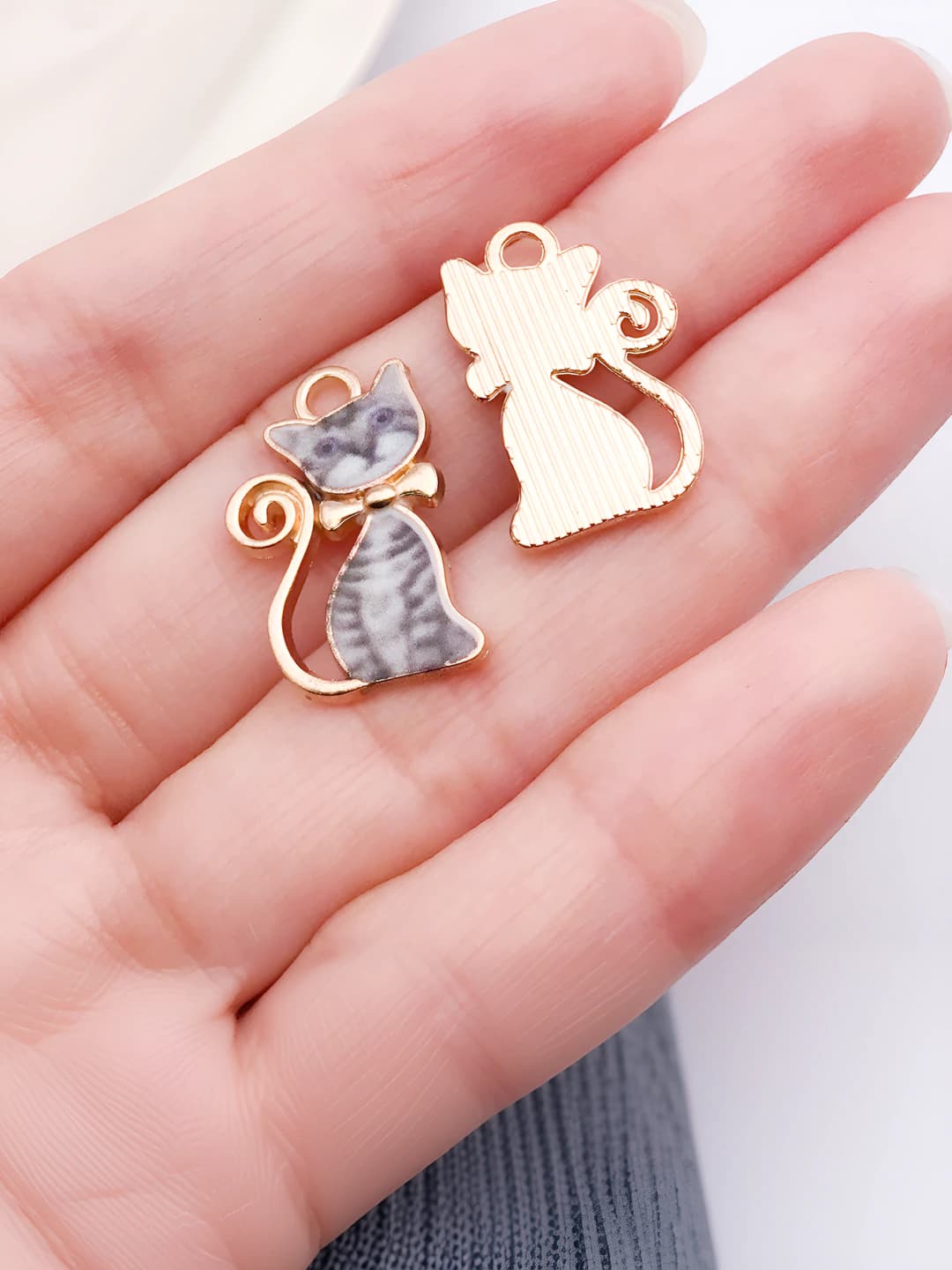 1 ta kulrang emal print kichkina mullo 21x13mm-1.1g
