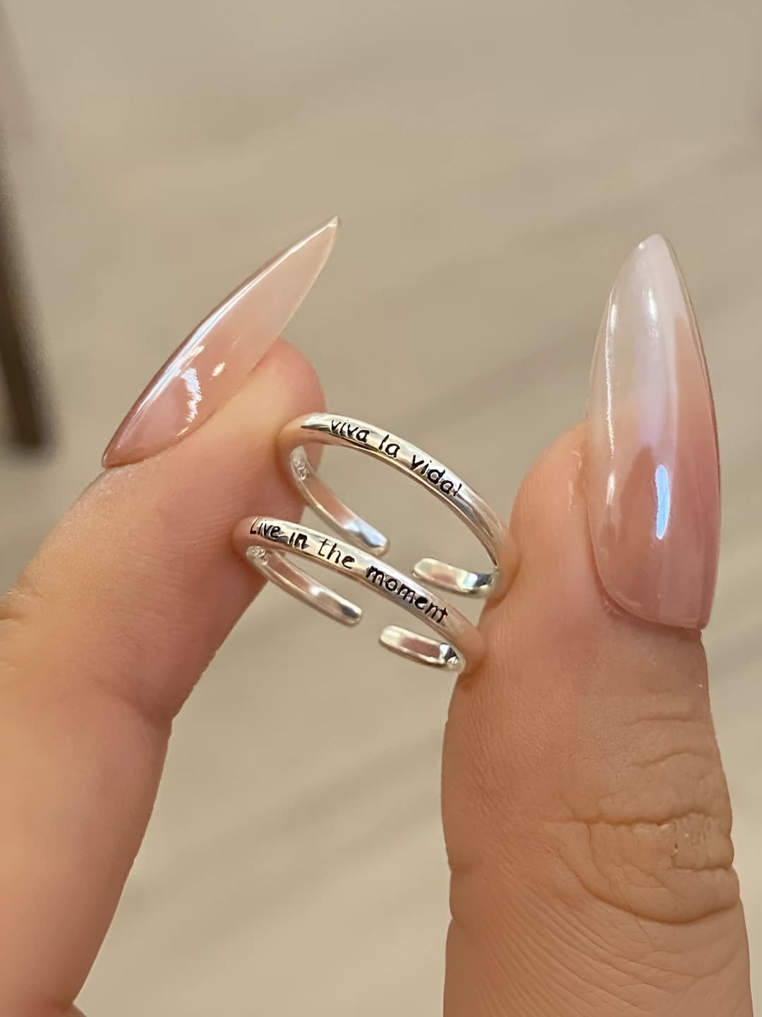 Letter ring for women, simple design in ins style