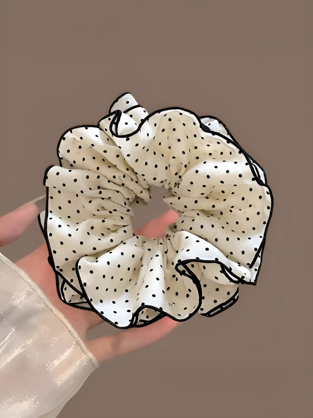 Off-white polka dot
