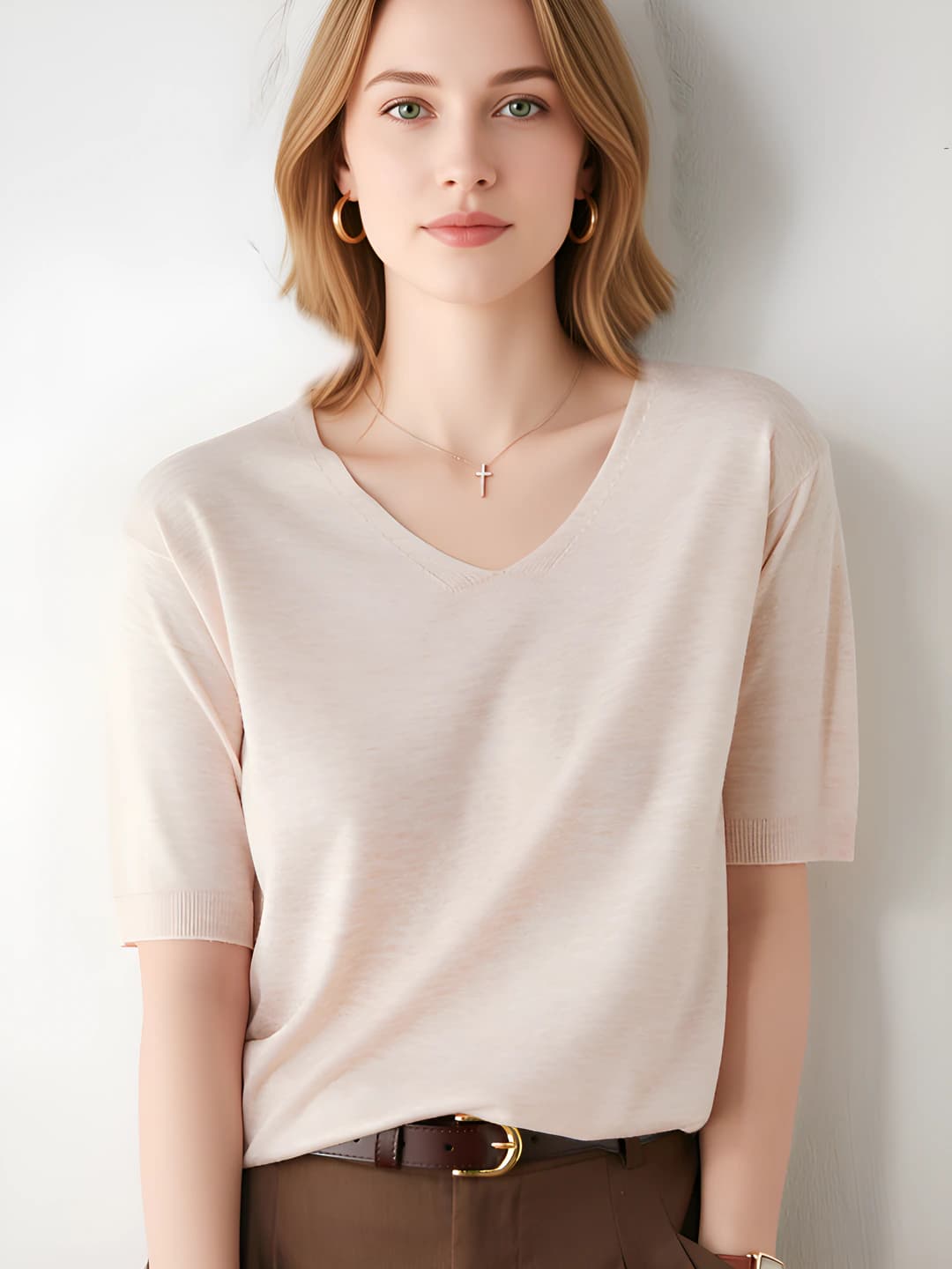 V-neck off-white