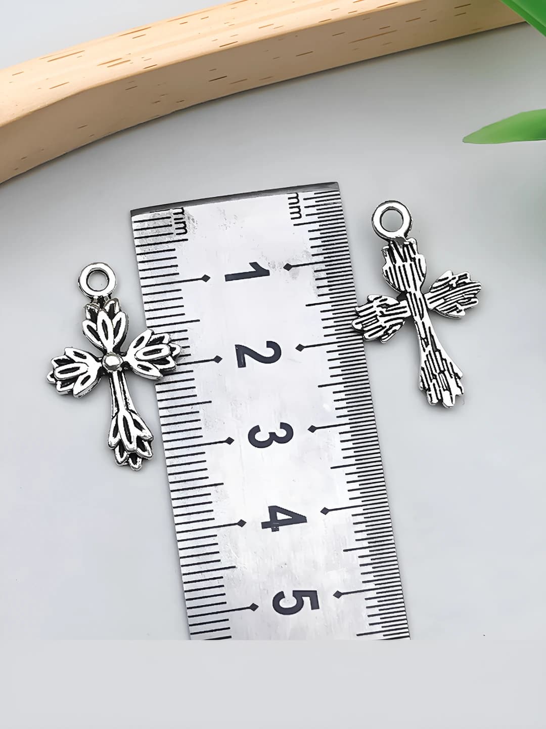 1 шт. старинный серебряный узорчатый крест 16.4x25.6mm-1.4g