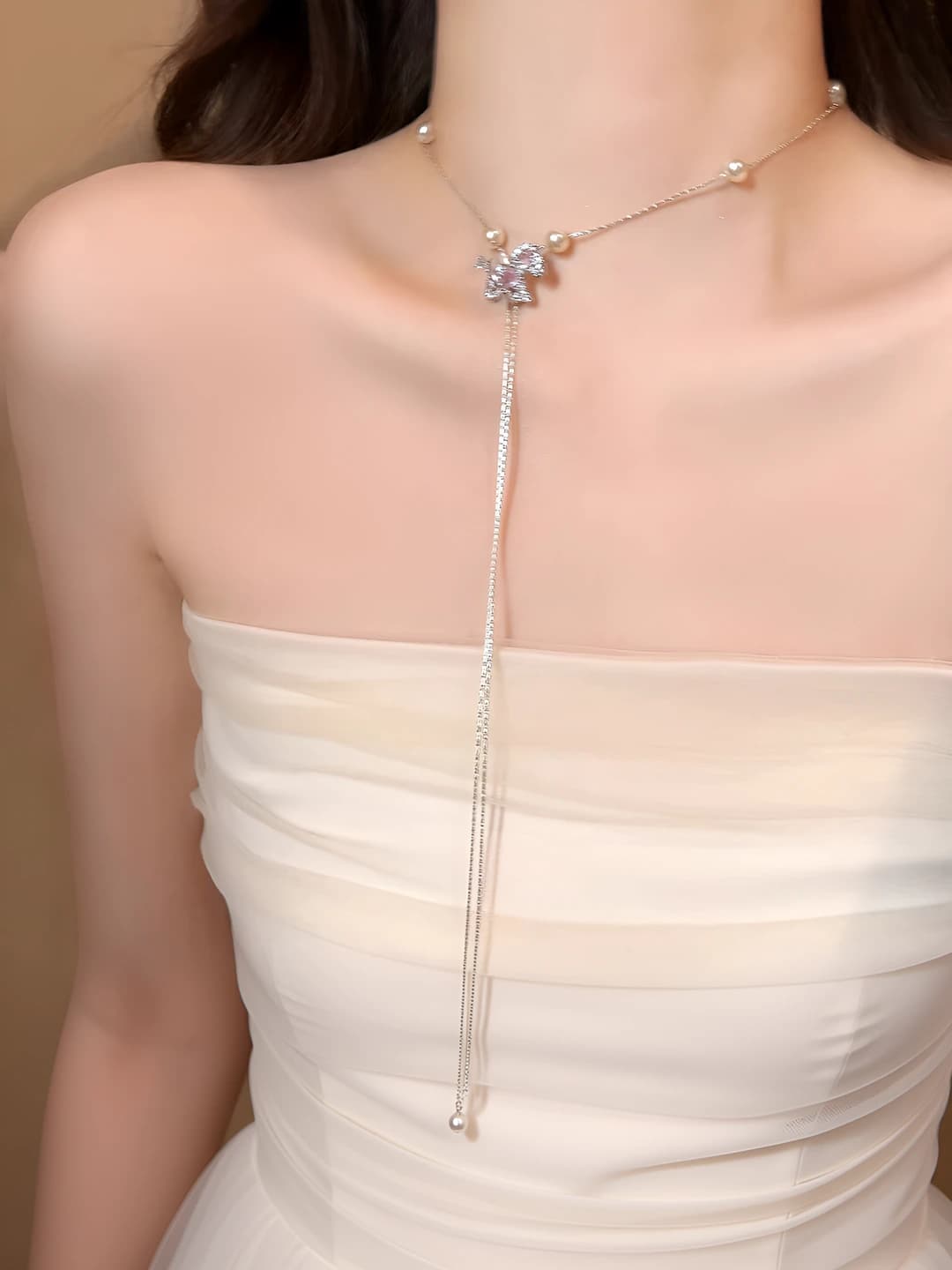 Women's long pendant necklace with zircon and pearl horse charm
