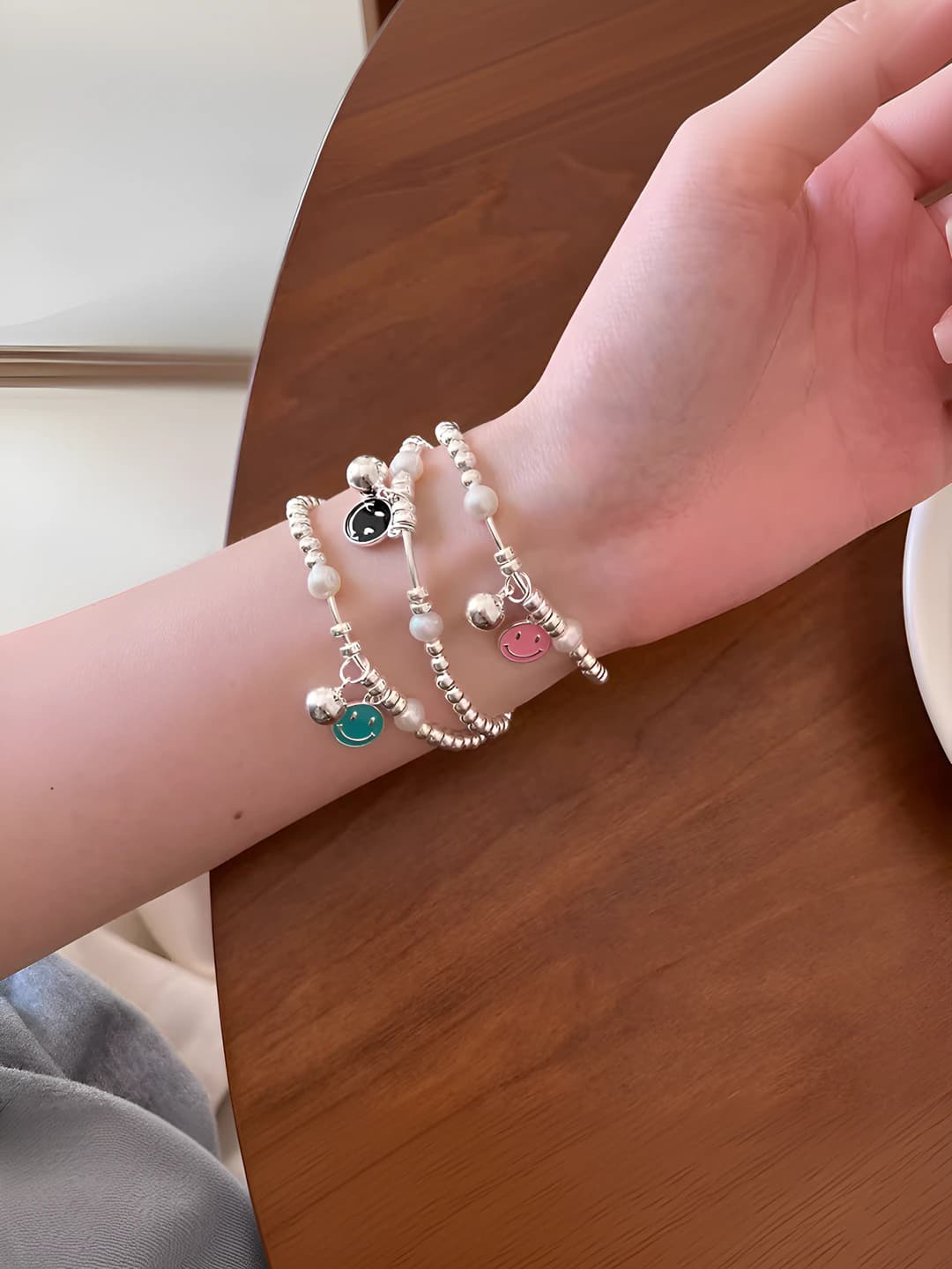 Women's summer pearl smiley bracelet, unique design, sweet style