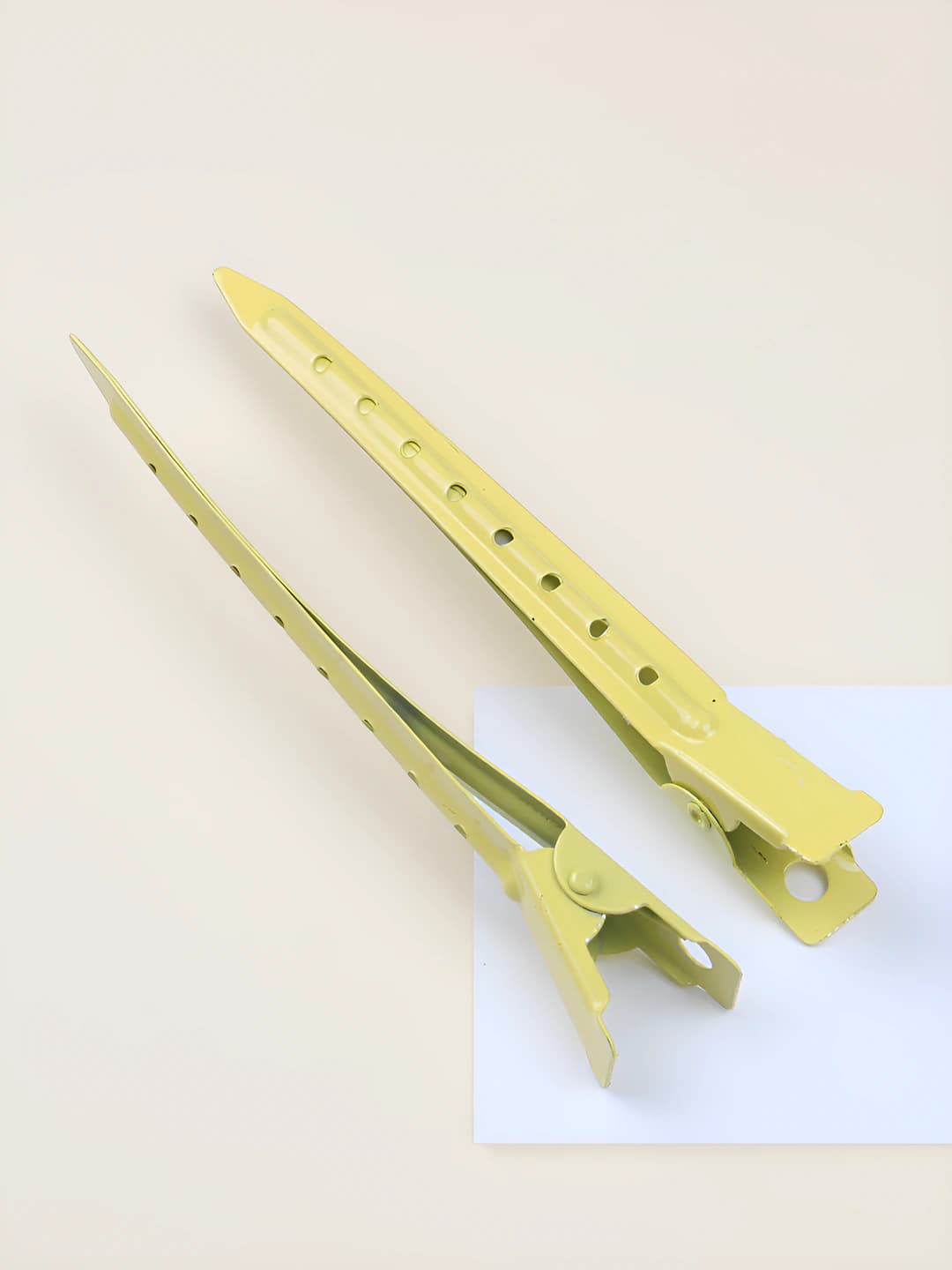 8-hole large Yellow
