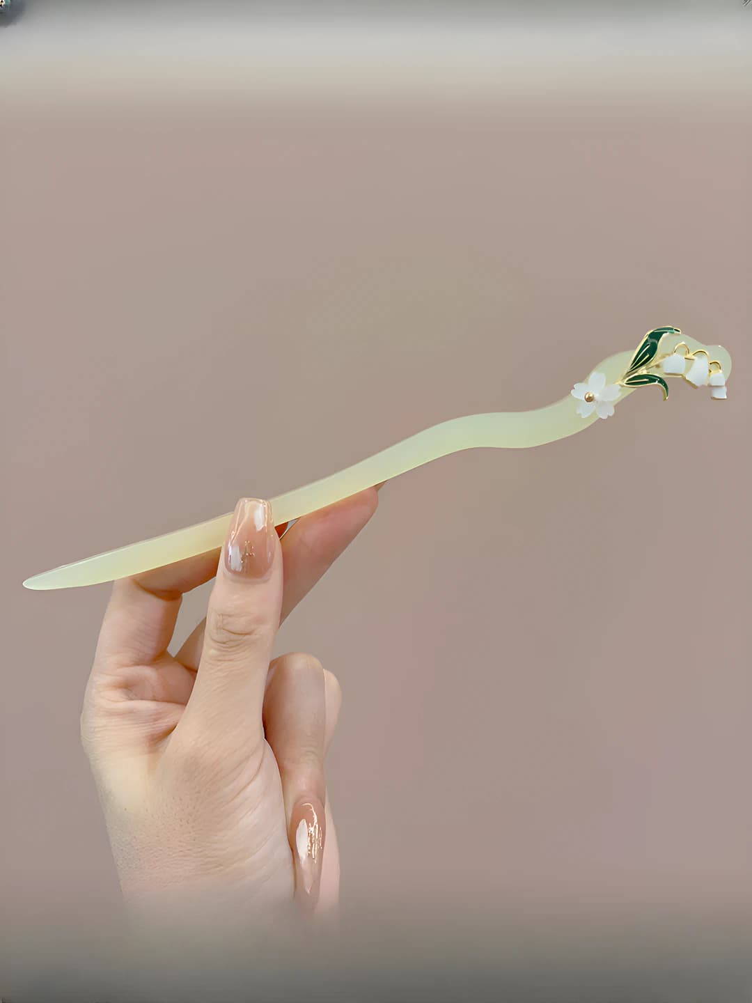 Green bell hairpin