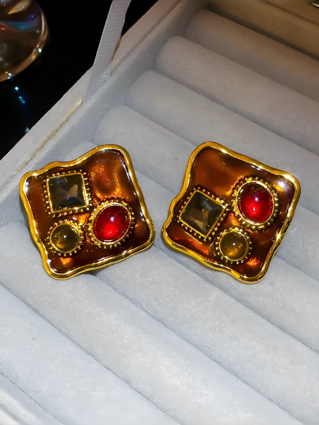 73# Silver pin - Gold - Coffee