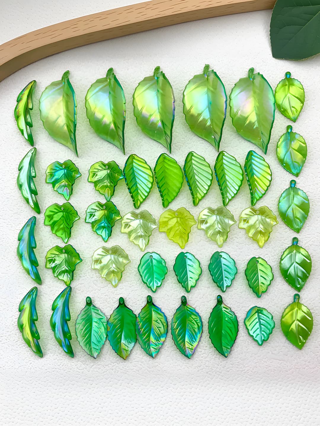 40 pc mixed AB colorful leaf set-8 types-34.7g