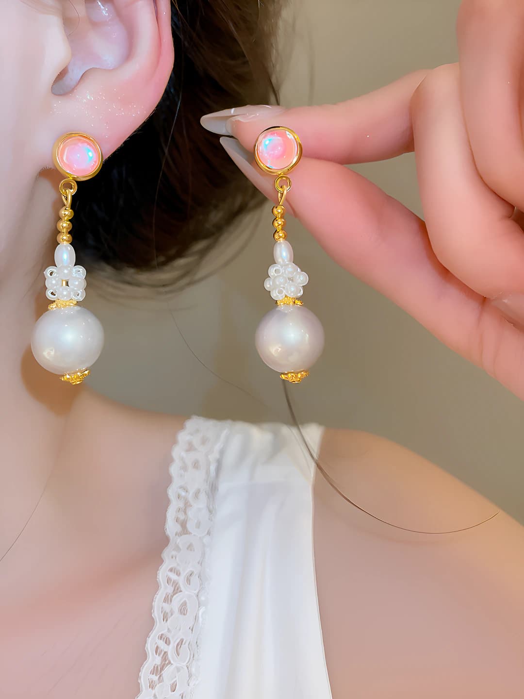 Women's retro style geometric earrings with imitation pearl and steel