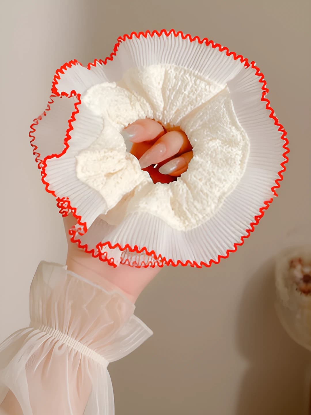 Double red lace ~16 cm