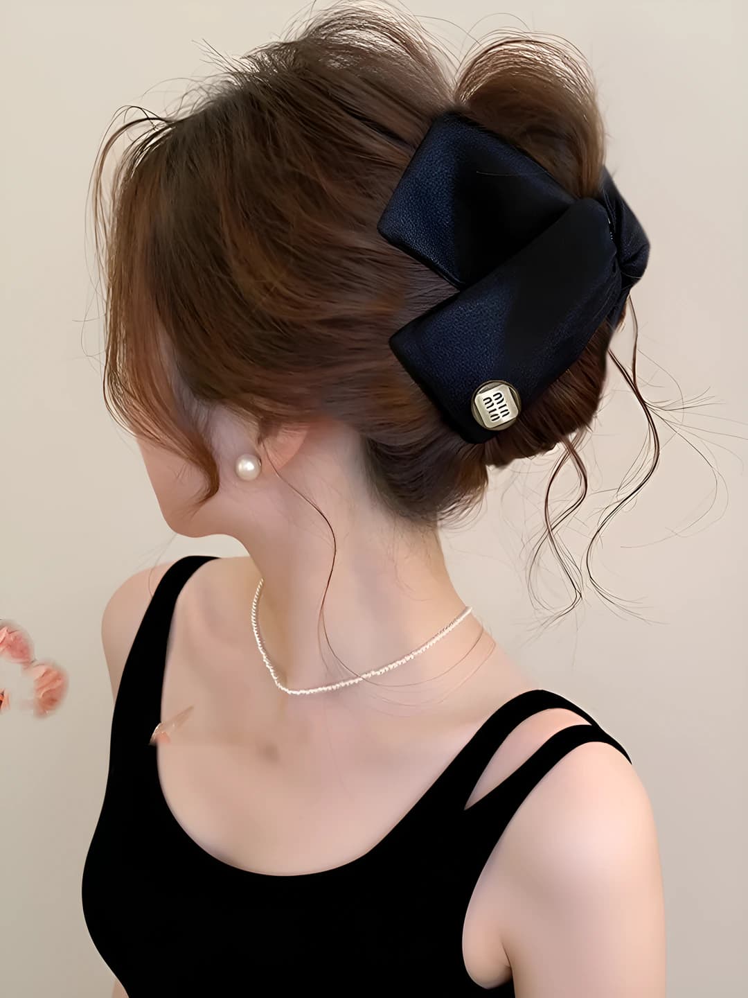 Black mini triangle clip - 13 cm