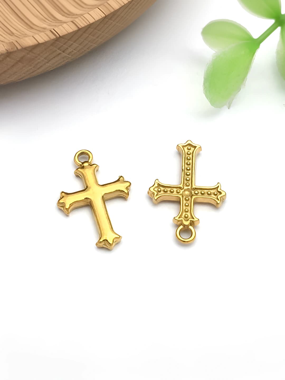 1 pc 17x12x2mm, 1.3mm hole, gold, 0.7g