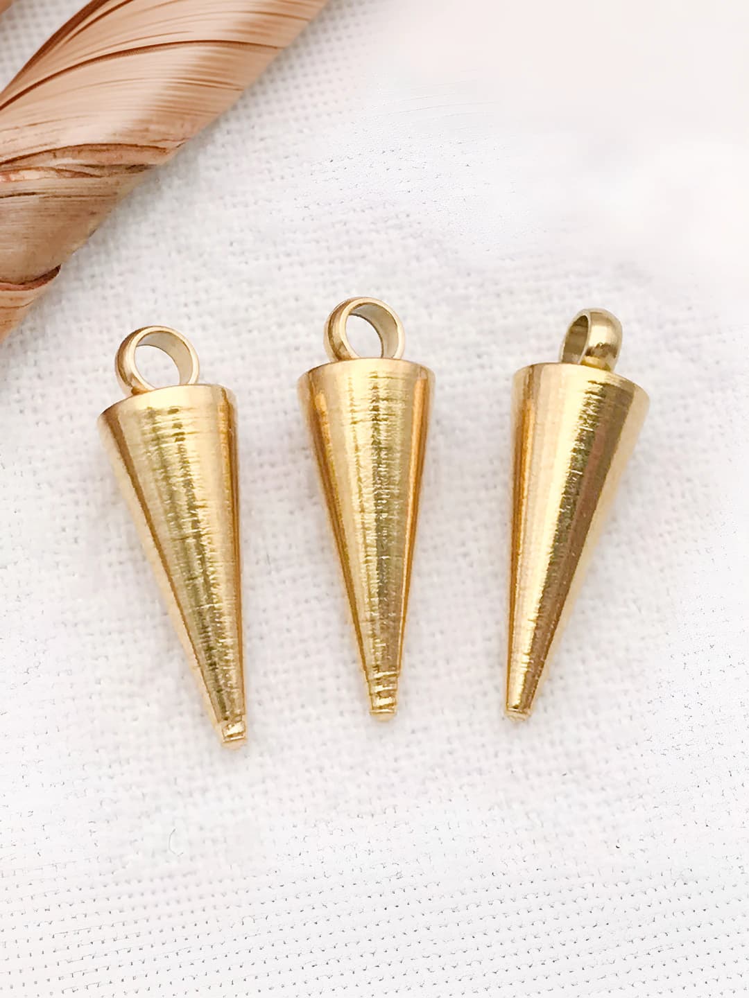1 шт 5x15mm, 1.5mm золотой конус