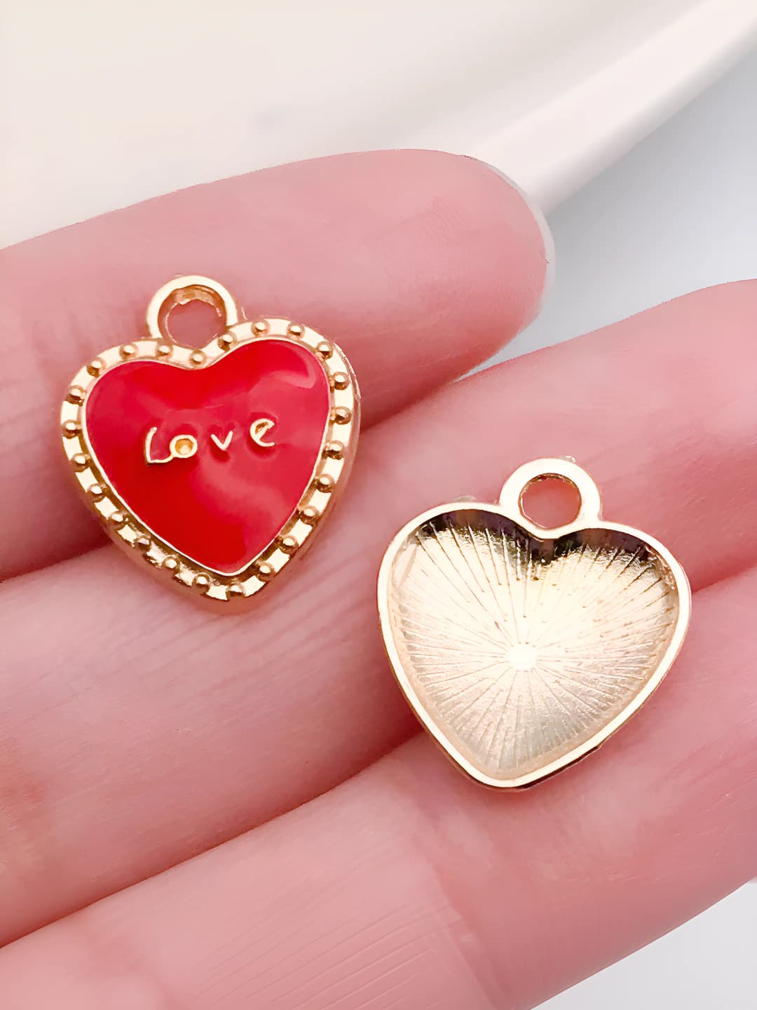 1 pc Red heart, 13x15mm, 0.6g