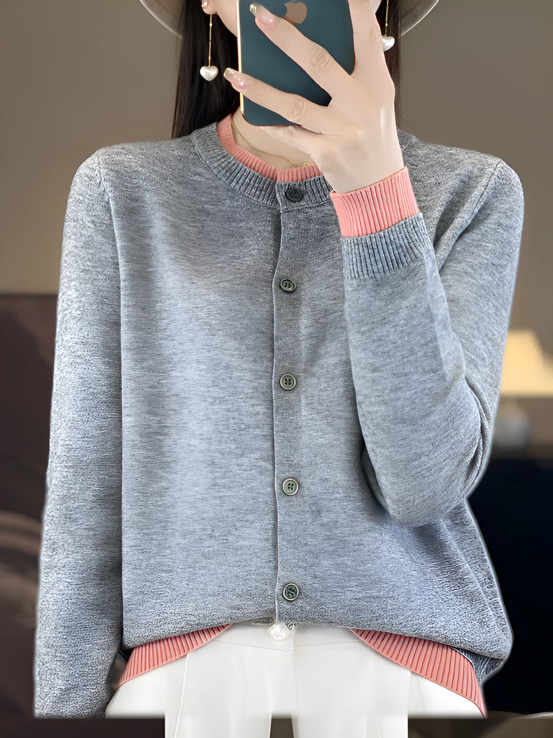 Gray pink
