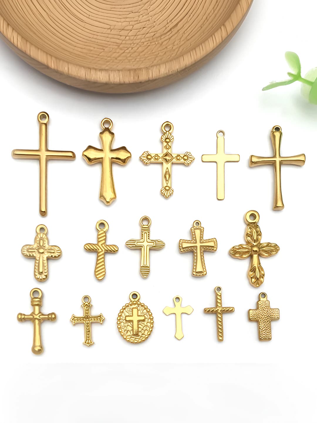 Women's retro gold stainless steel cross charms, jewelry accessories