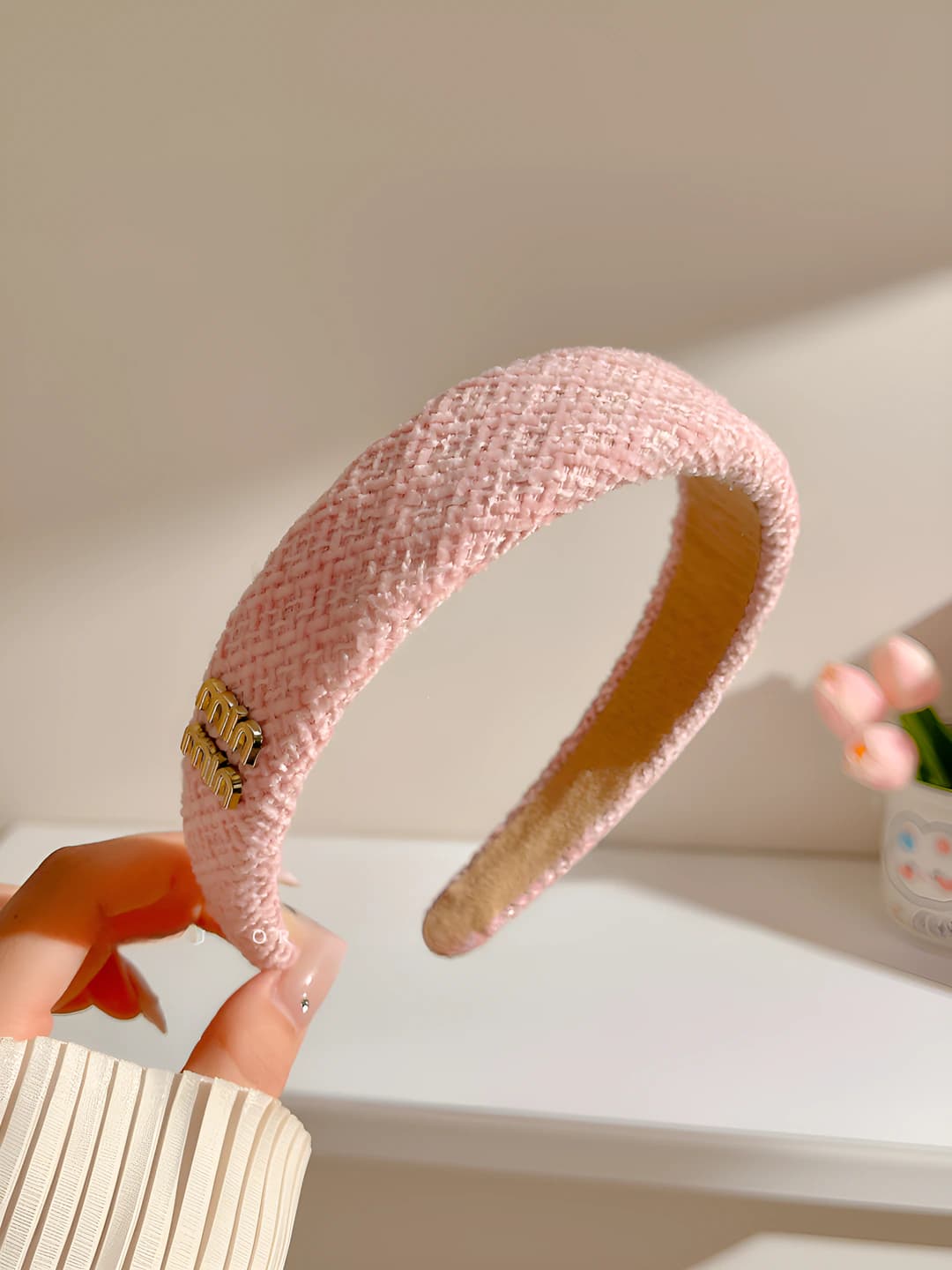3# Pushti harflar, Chanel uslub