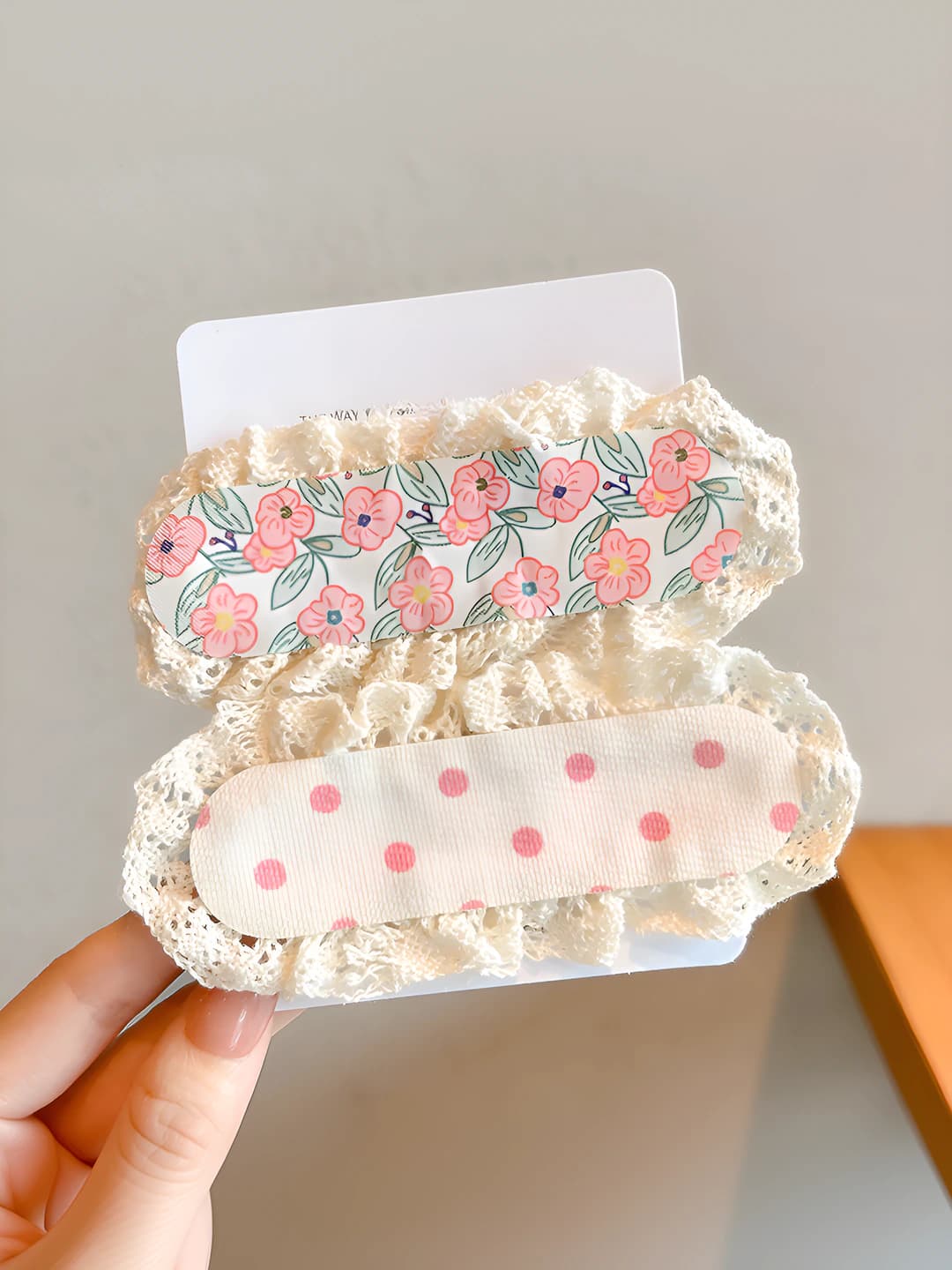 1# Pink polka dot set (L 11cm, W 4.5cm)
