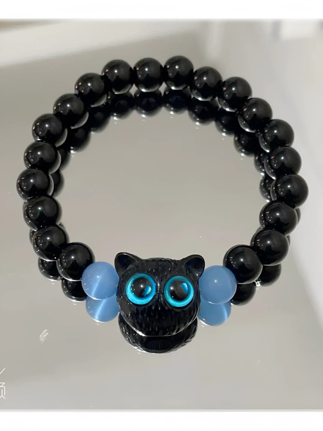 S255 Cat bracelet [Blue eyes]