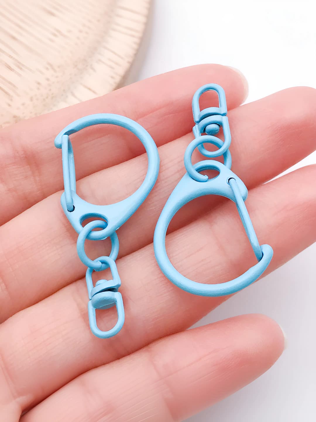 1 pc blue paint D ring 8 key 41x18mm-1.9g
