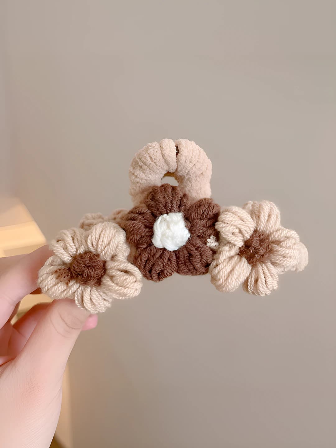 Beige-coffee flowers