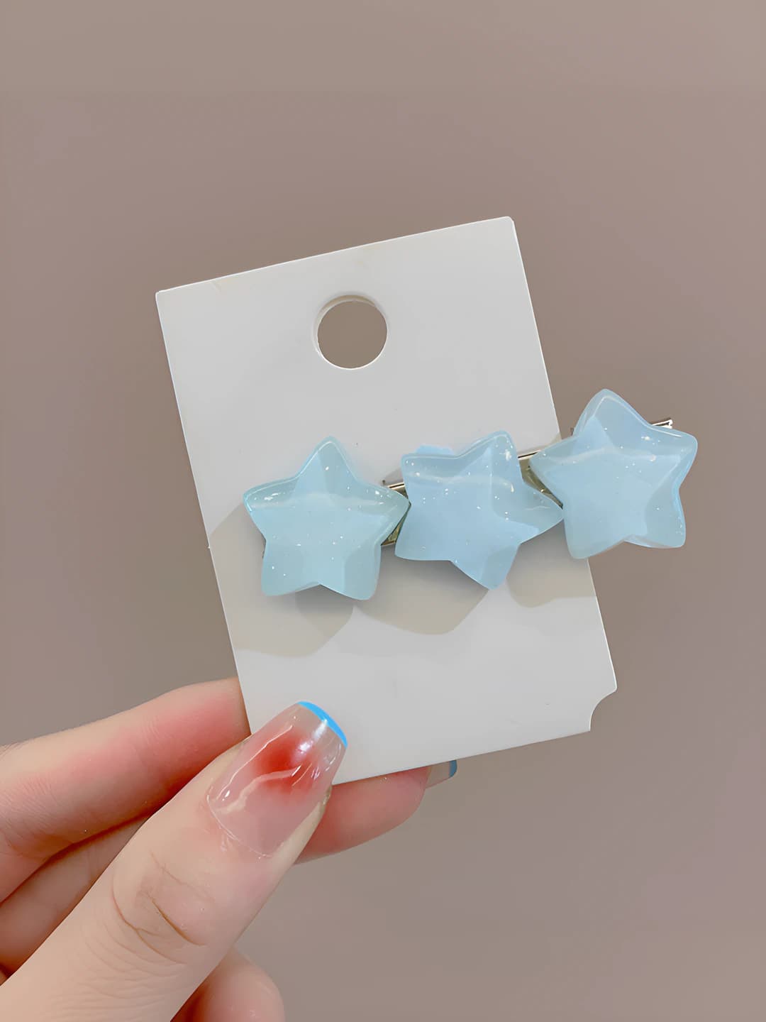 Three stars, 5 cm