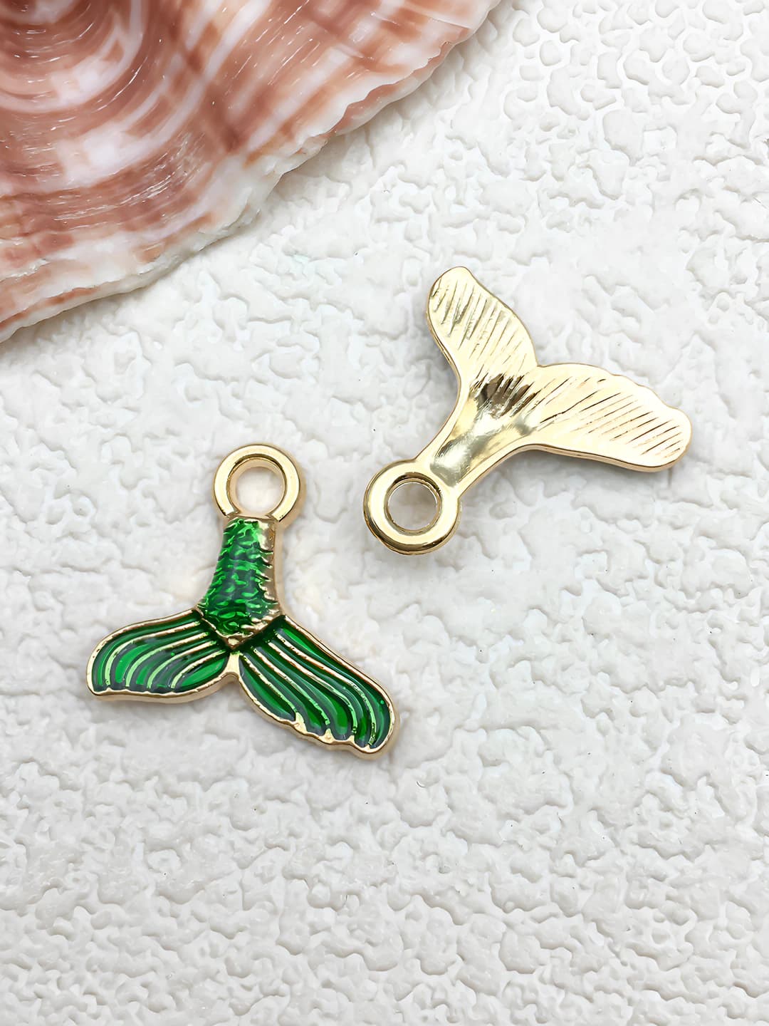 Mermaid tail, 14x15mm, 0.7g