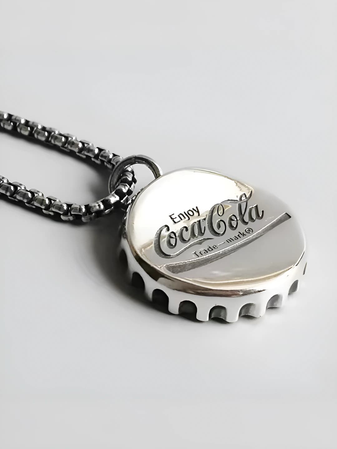 Coke cap + 60cm titanium chain