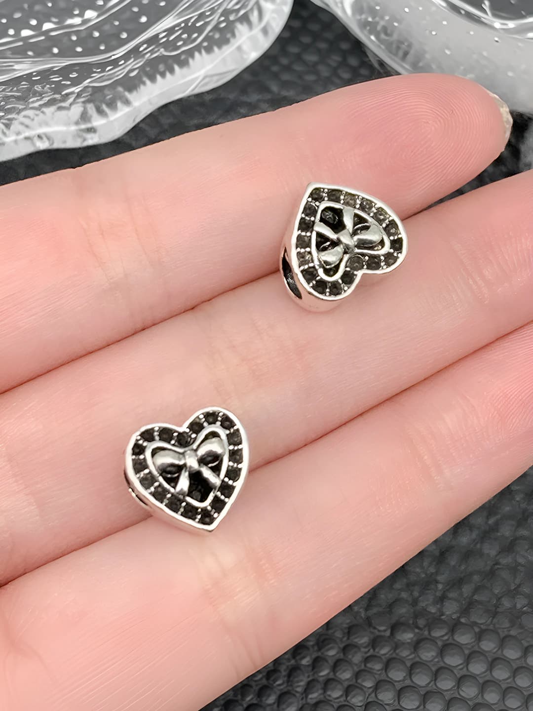 1 dona yurak, baqudod, 11x10mm, 2.9g