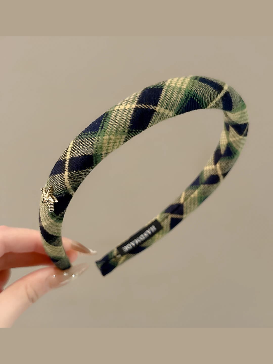 3# Green plaid, 1.7 cm