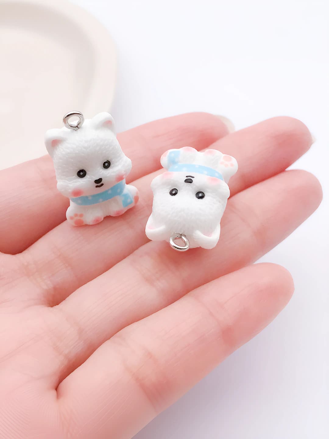 White Pomeranian, 23x15x13mm