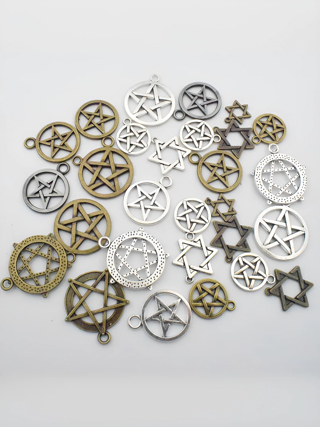 Women's retro metal pentagram charms (DIY jewelry pendants)