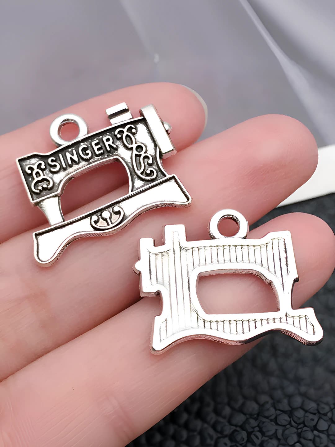 1 шт Швейная машина 12x20mm-1.15g-8707