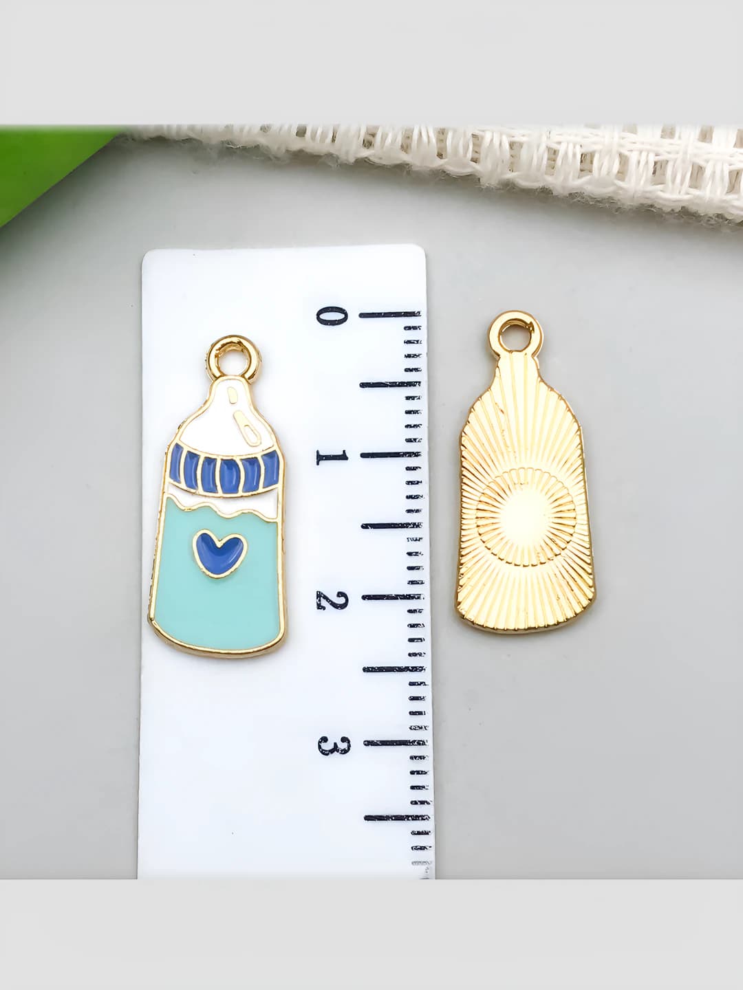1 шт. бирюзовый соска и бутылочка 23x10mm-1.1g