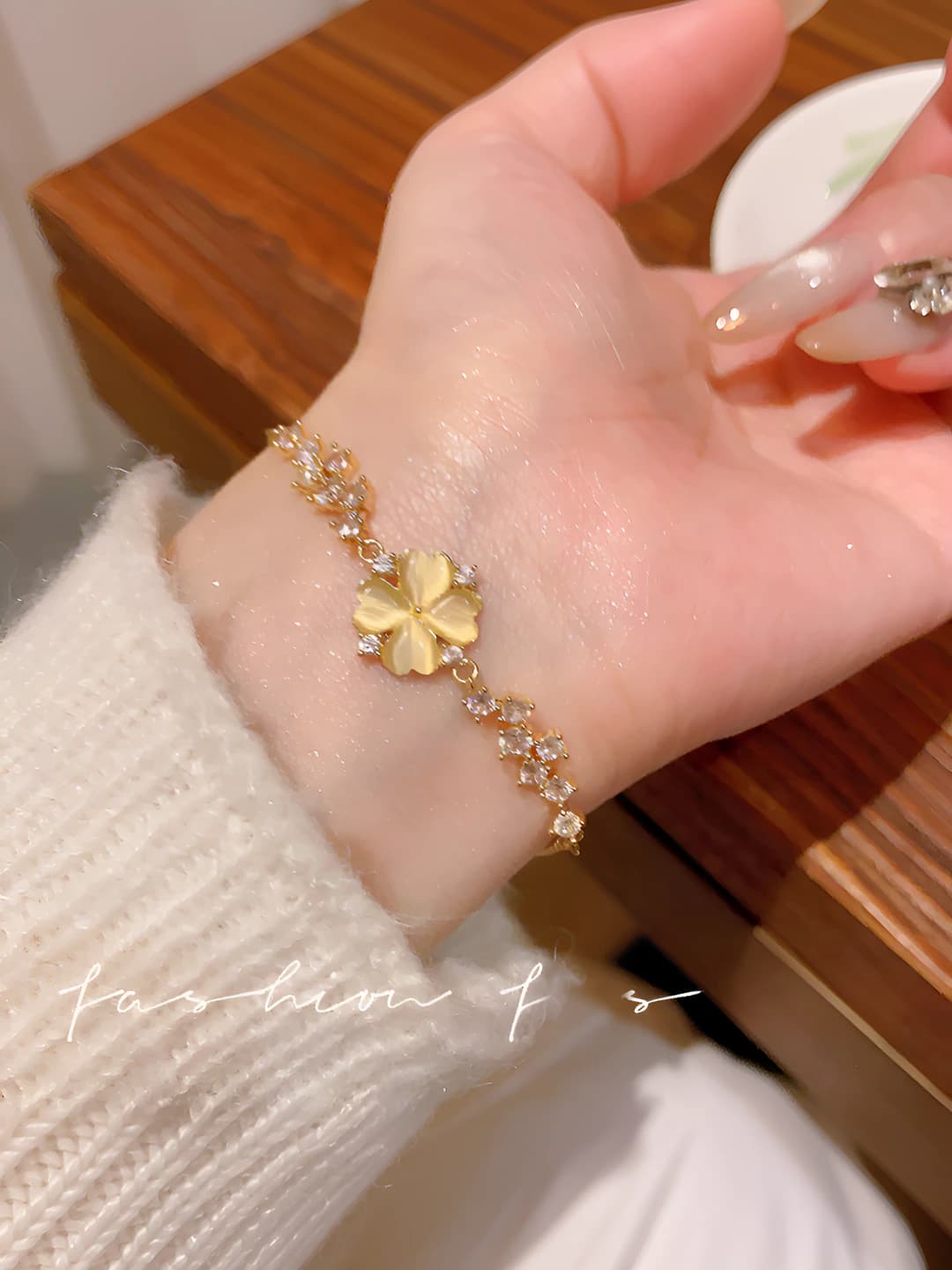 S763 Gold
