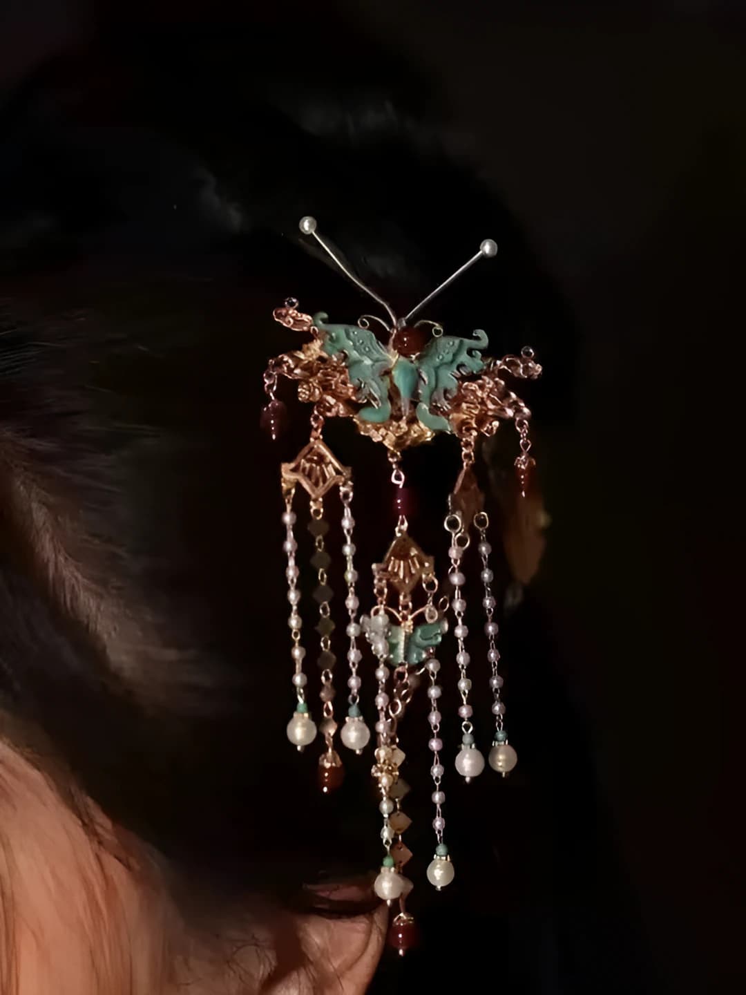Women's hair clips and combs in Chinese style: retro, red, clouds, alloy