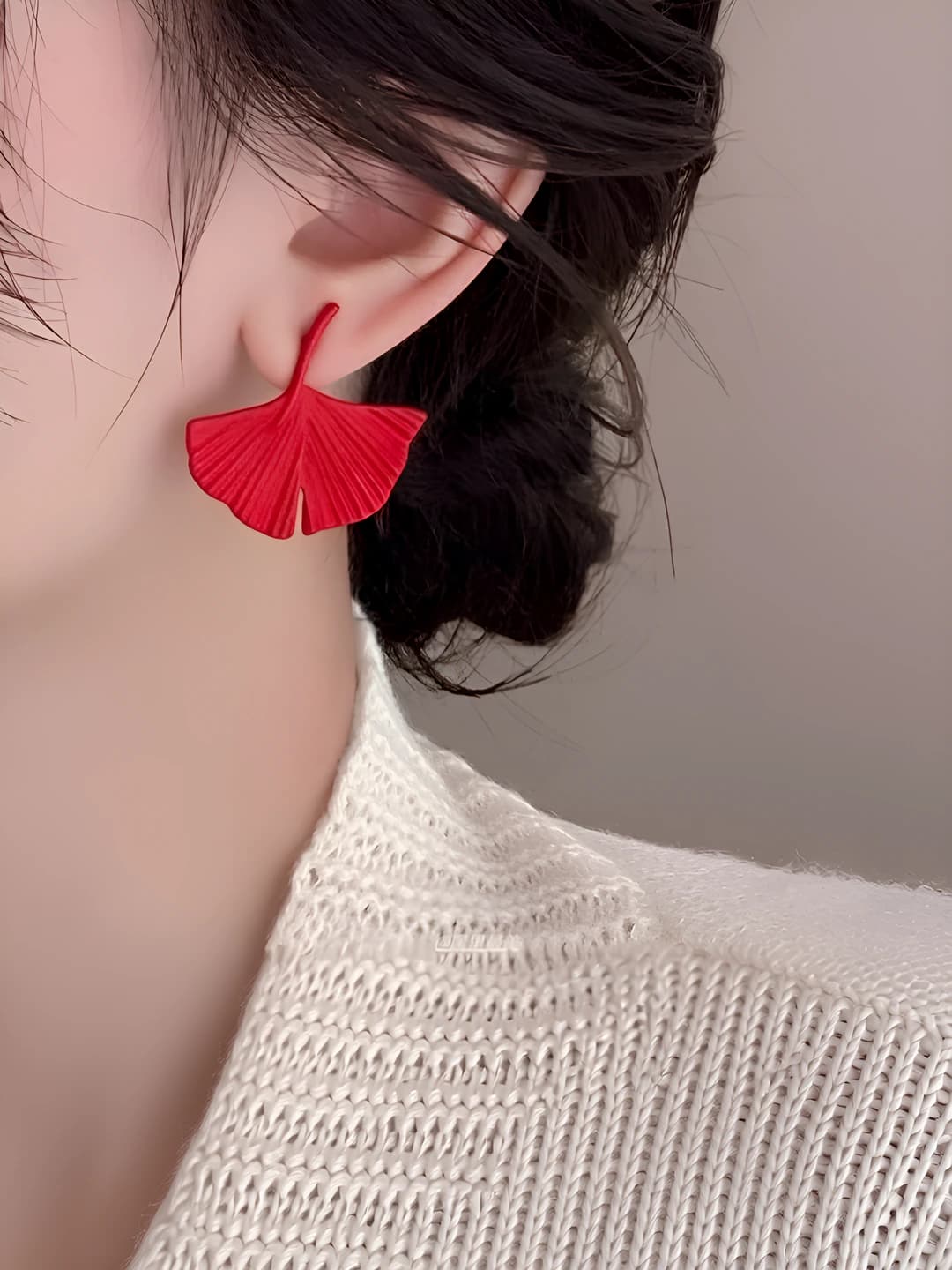 Women's red ginkgo pattern retro style autumn-winter earrings