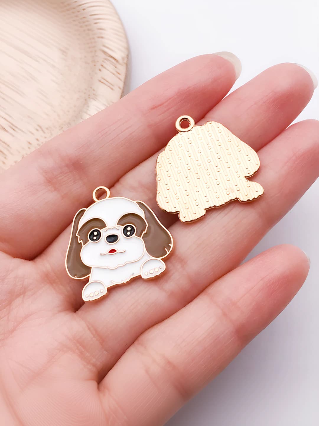 1 pc white resin, cartoon dog, 23x22mm-1.9g-23305