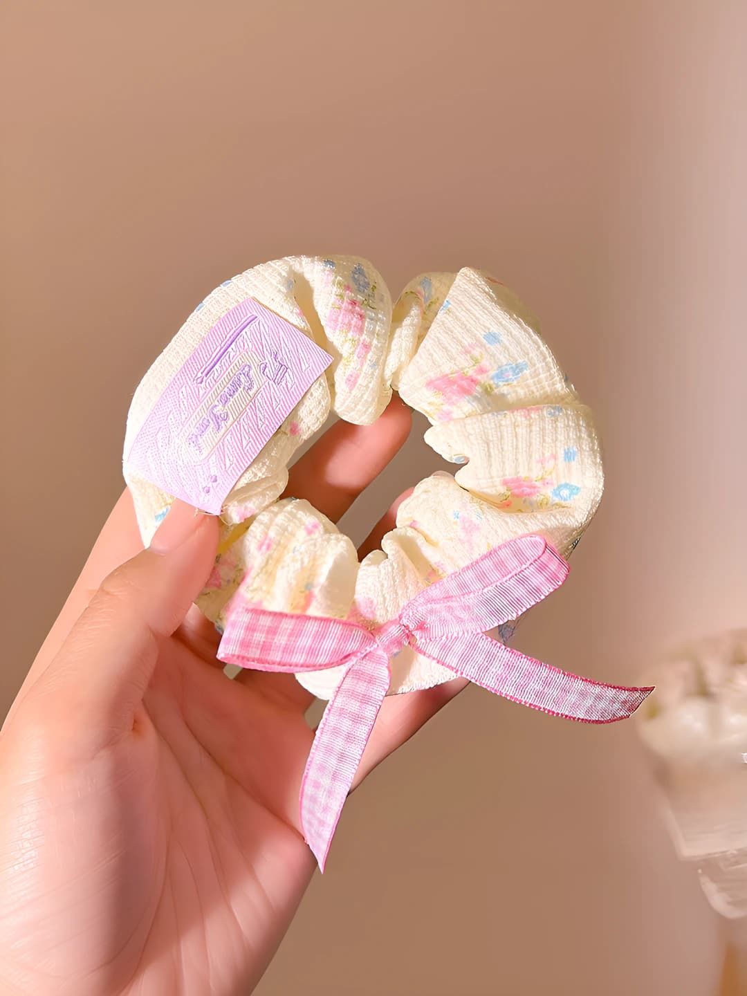 1# White plaid pink bow