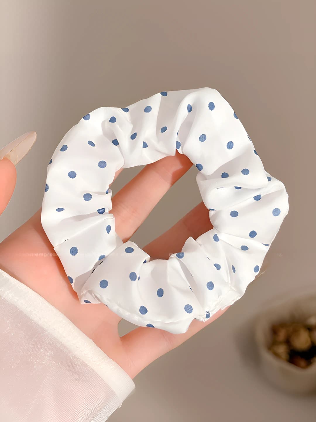 4# Белый с синими точками 9cm