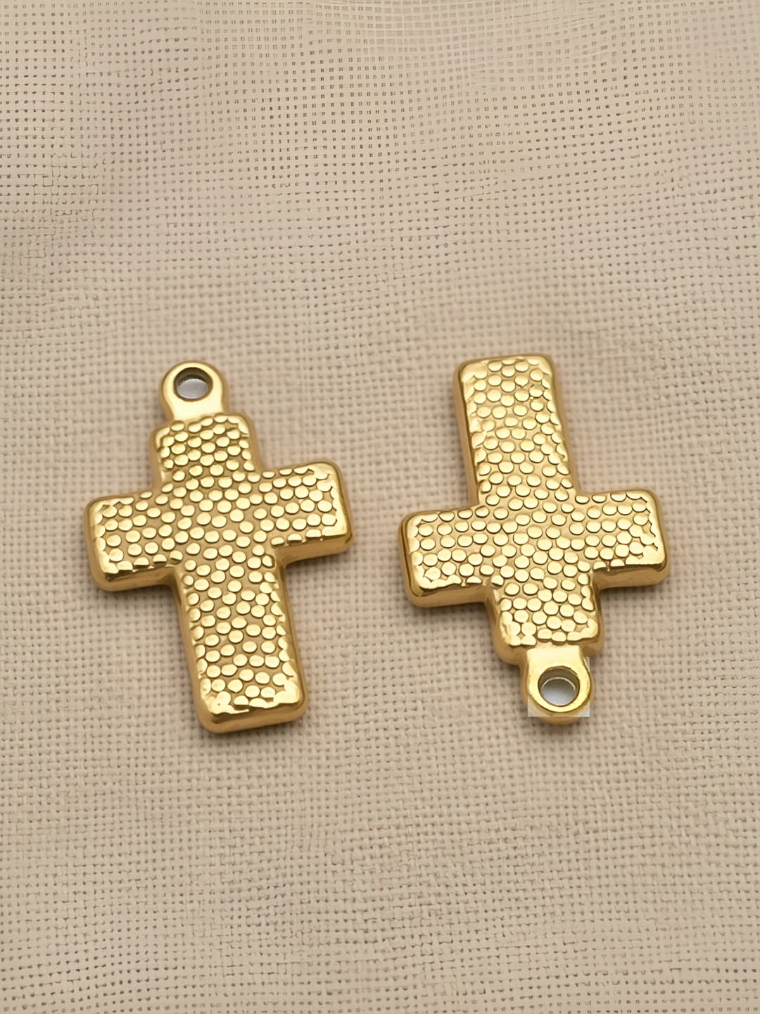 1 pc 16x11x2mm, 1.1mm hole, gold, 1g