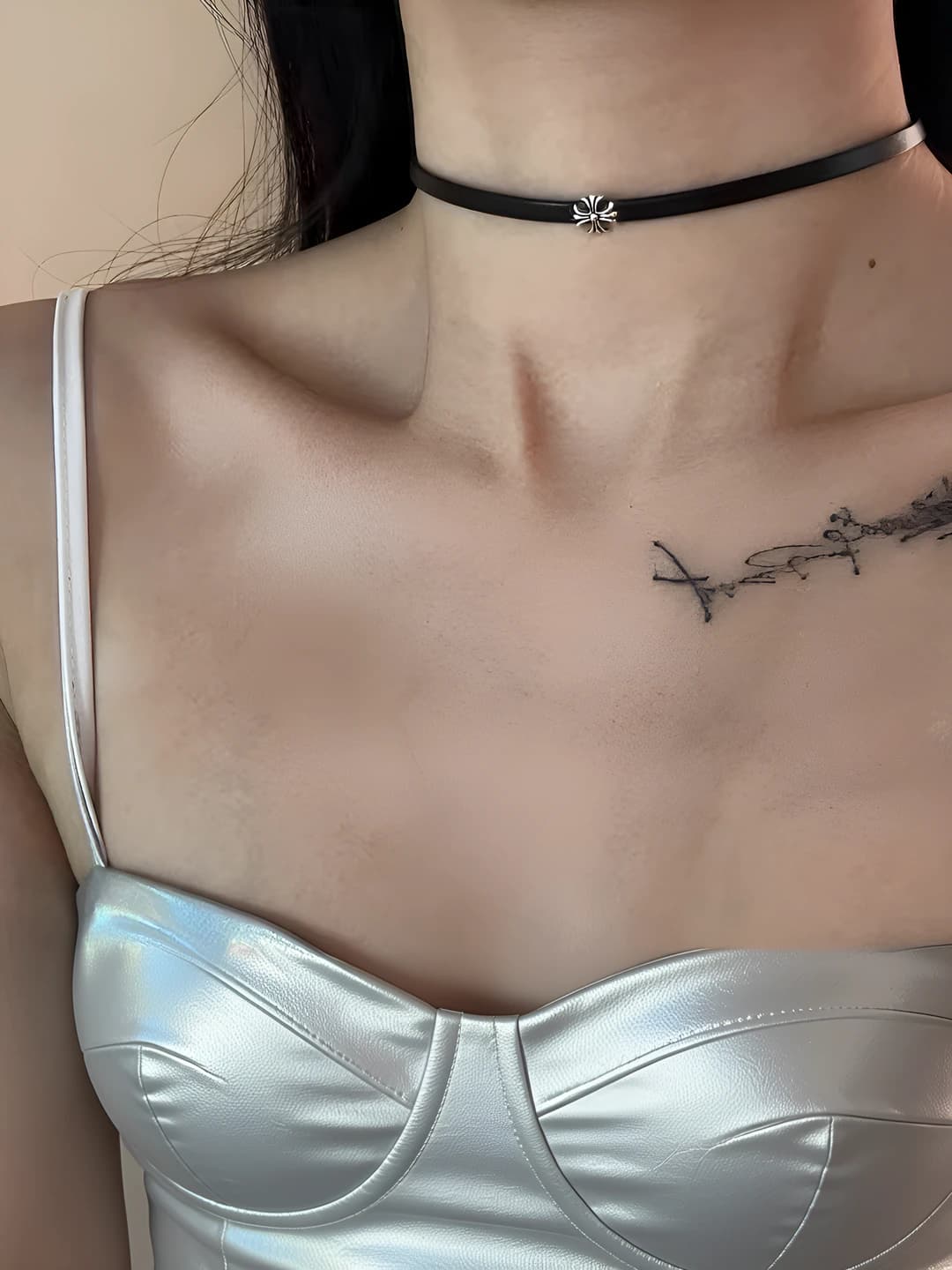 Single cross choker