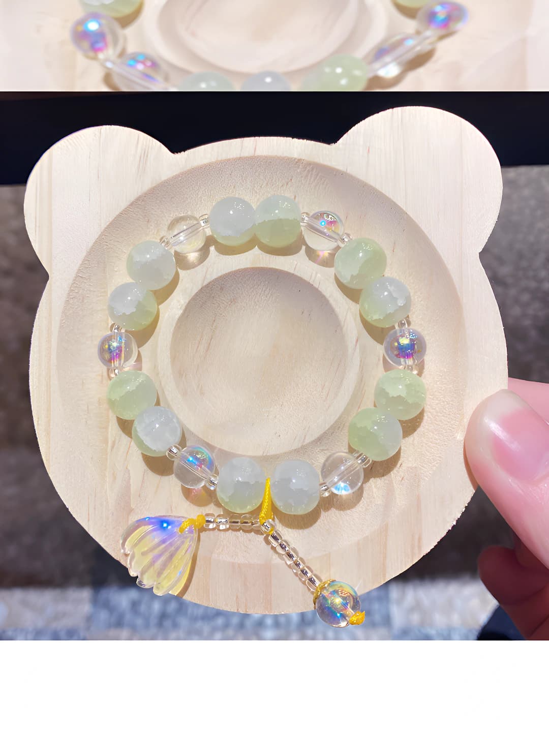 Fish tail green milky ice bracelet (bag)
