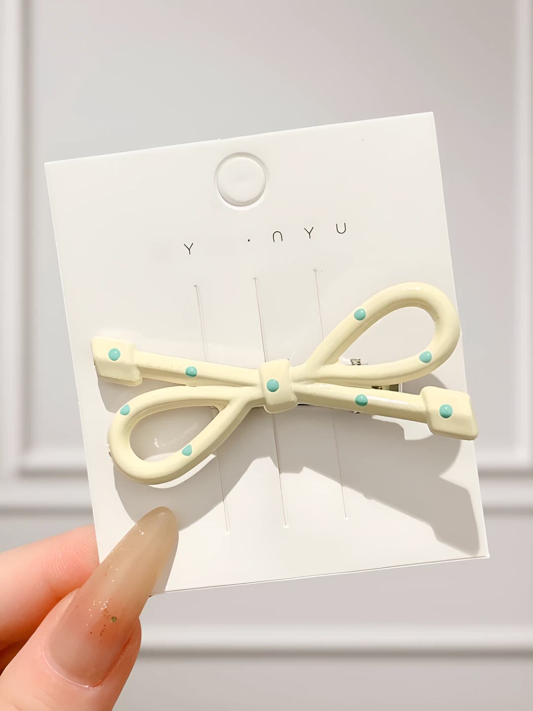 2# Beige bow, ~6 cm