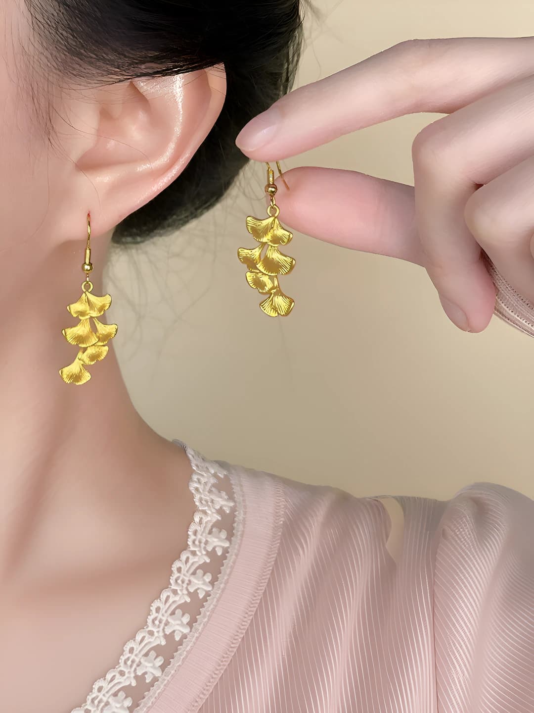 1# Gold ginkgo leaf earrings