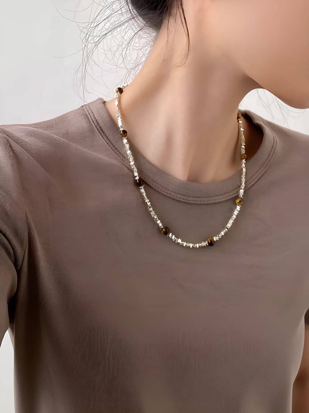 Women's retro brown tiger eye chain necklace for autumn-winter 2026