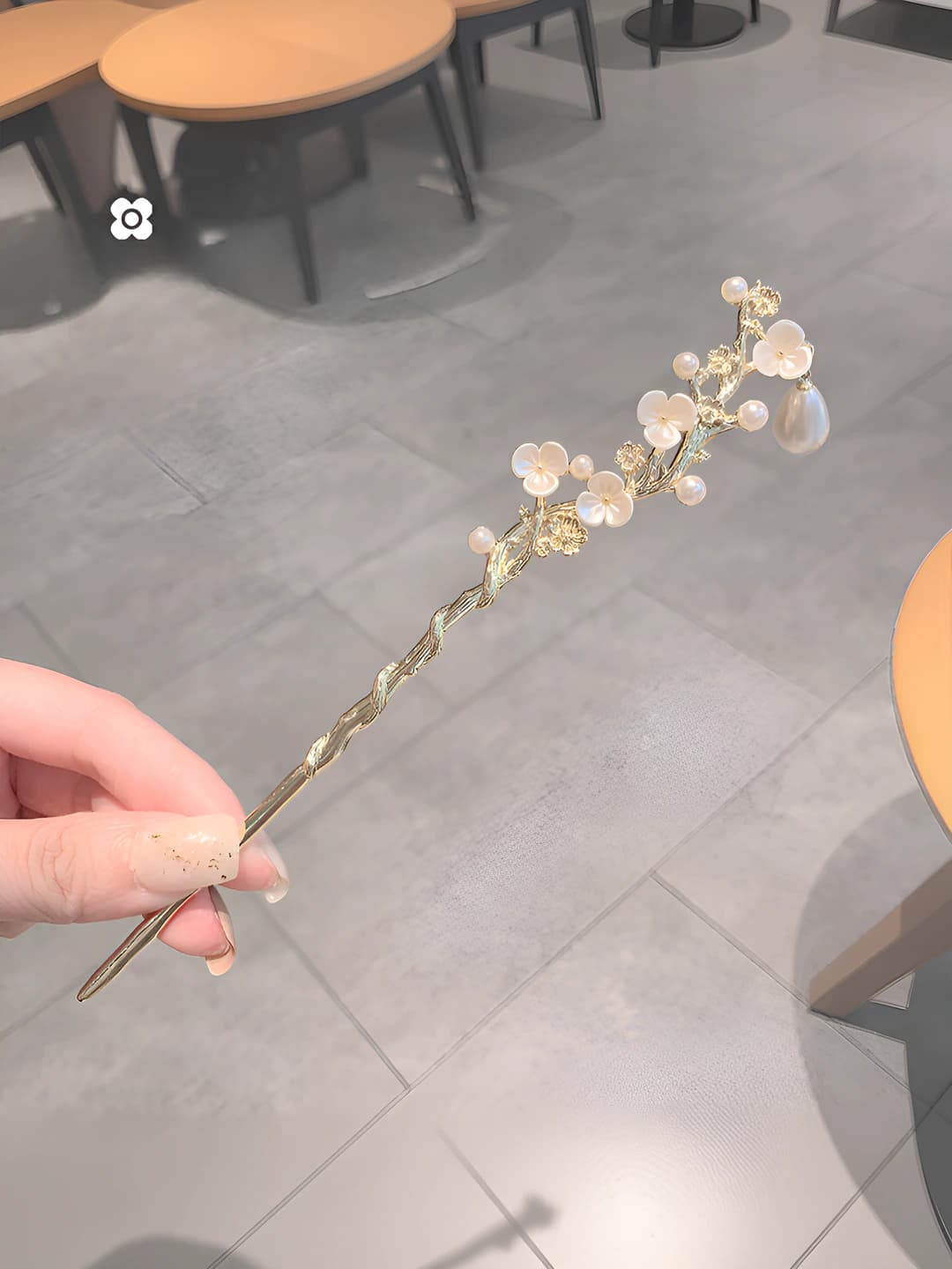 Camellia hair pin