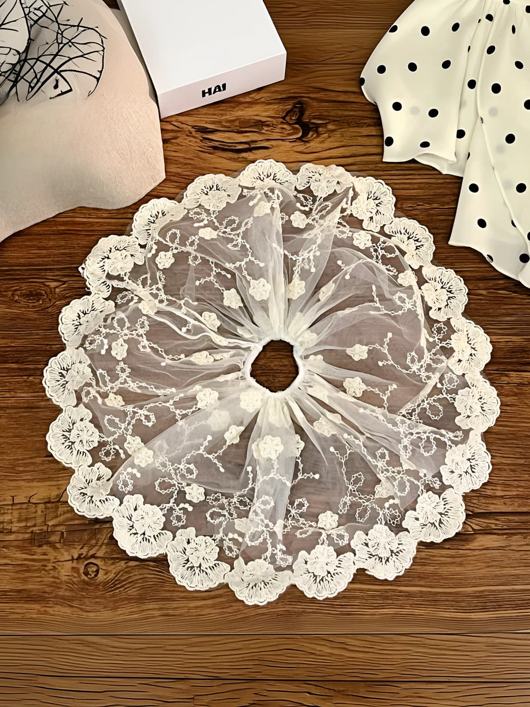 Large lace flower hair tie - Apricot