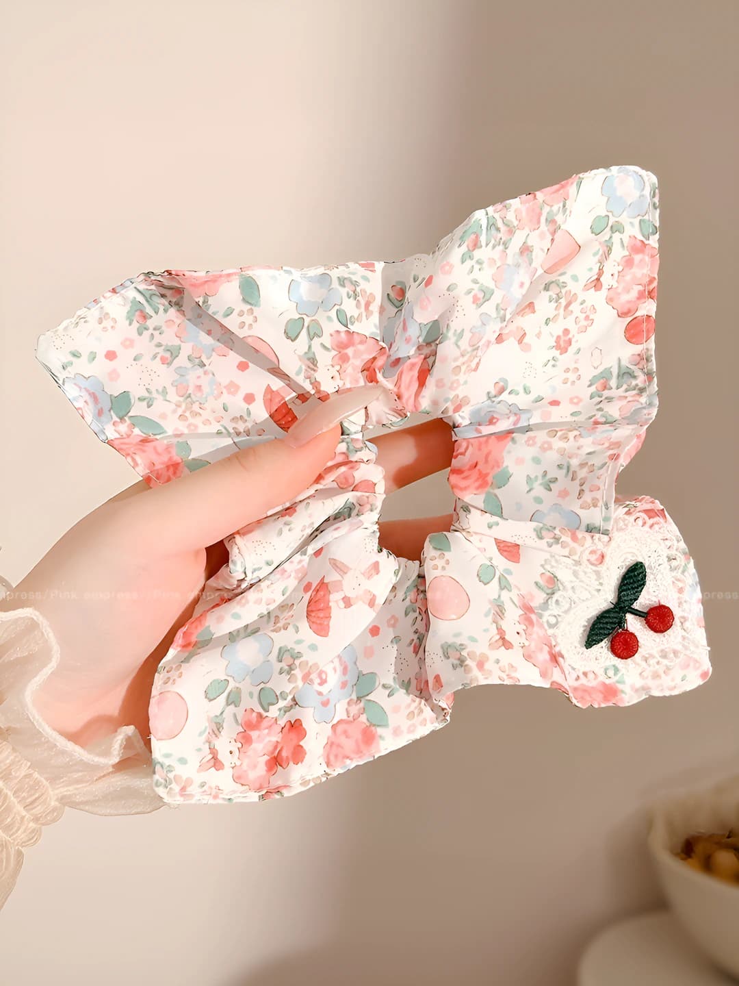 Pink floral cherry 22*22 cm